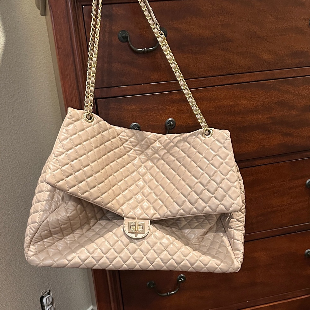 Chic Quilted Tan Shoulder Bag